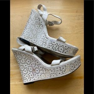 DIBA Wedge Sandals Size 6.